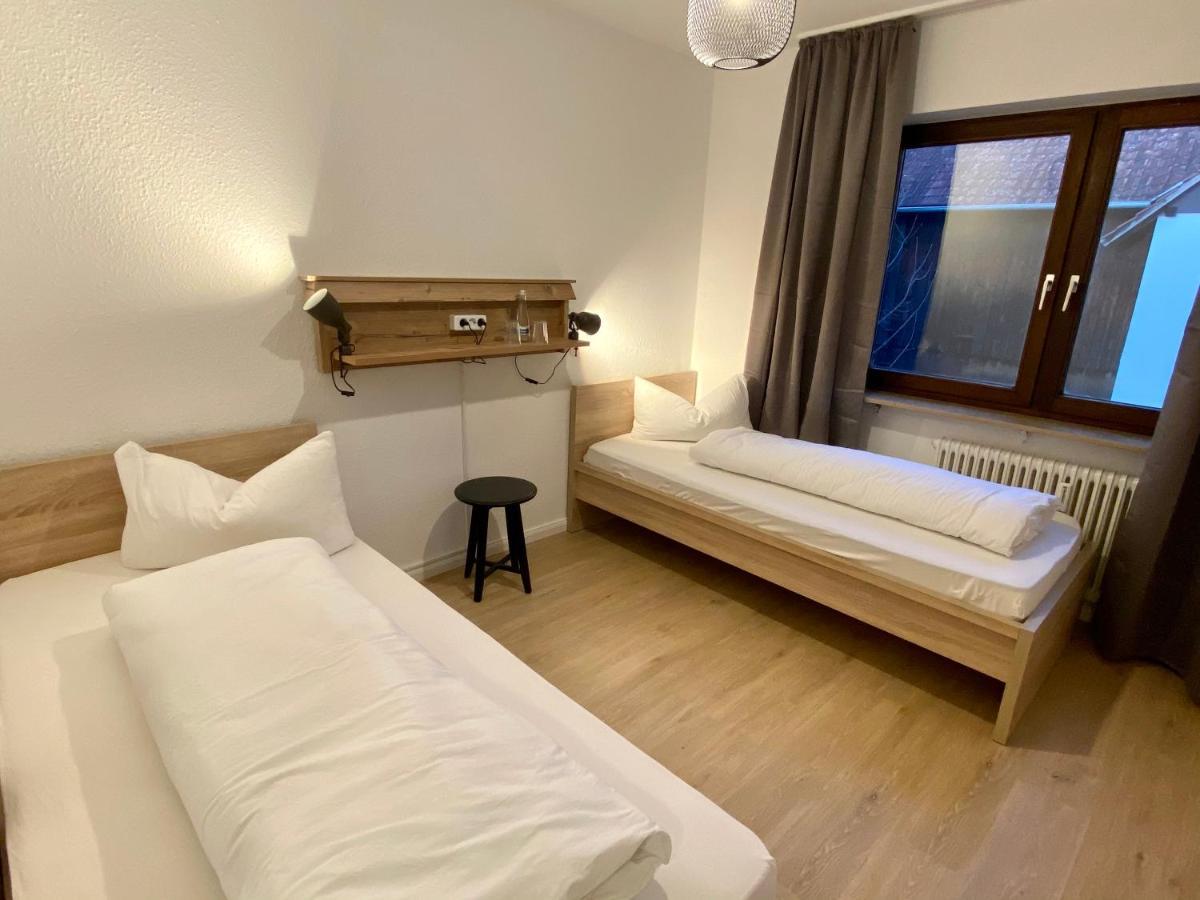 Landgasthaus Loewen Mit Gaestehaus Holzhausen  Kültér fotó