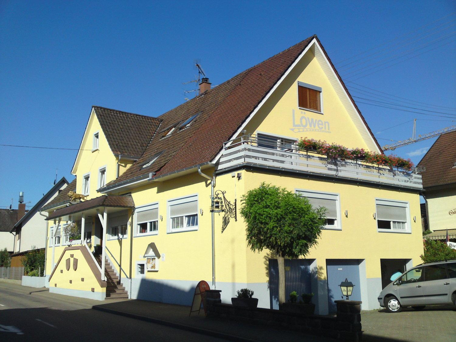 Landgasthaus Lowen Mit Gastehaus Holzhausen  Kültér fotó